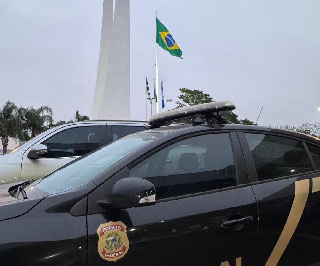 Polícia Federal cumpre mandados de prisão de foragidos localizados na fronteira com Argentina e Paraguai