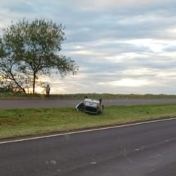 Mais um capotamento é registrado na mesma curva da BR-163 em Toledo
