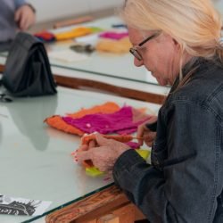 No mês das mulheres, MON promove oficina de fotografia inspirada na artista Julia Kater