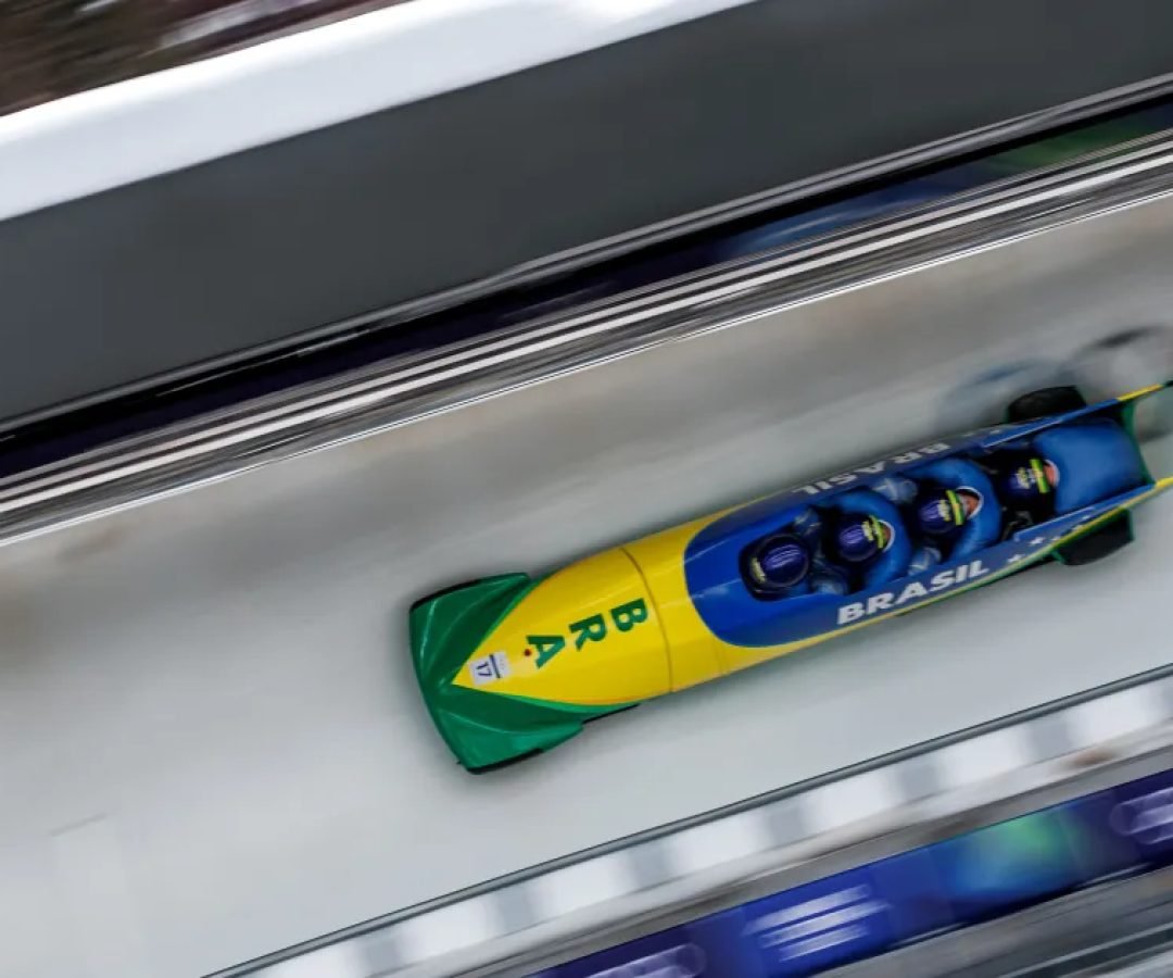 Brasil-se-classifica-para-ultima-descida-no-Bobsled.jpg