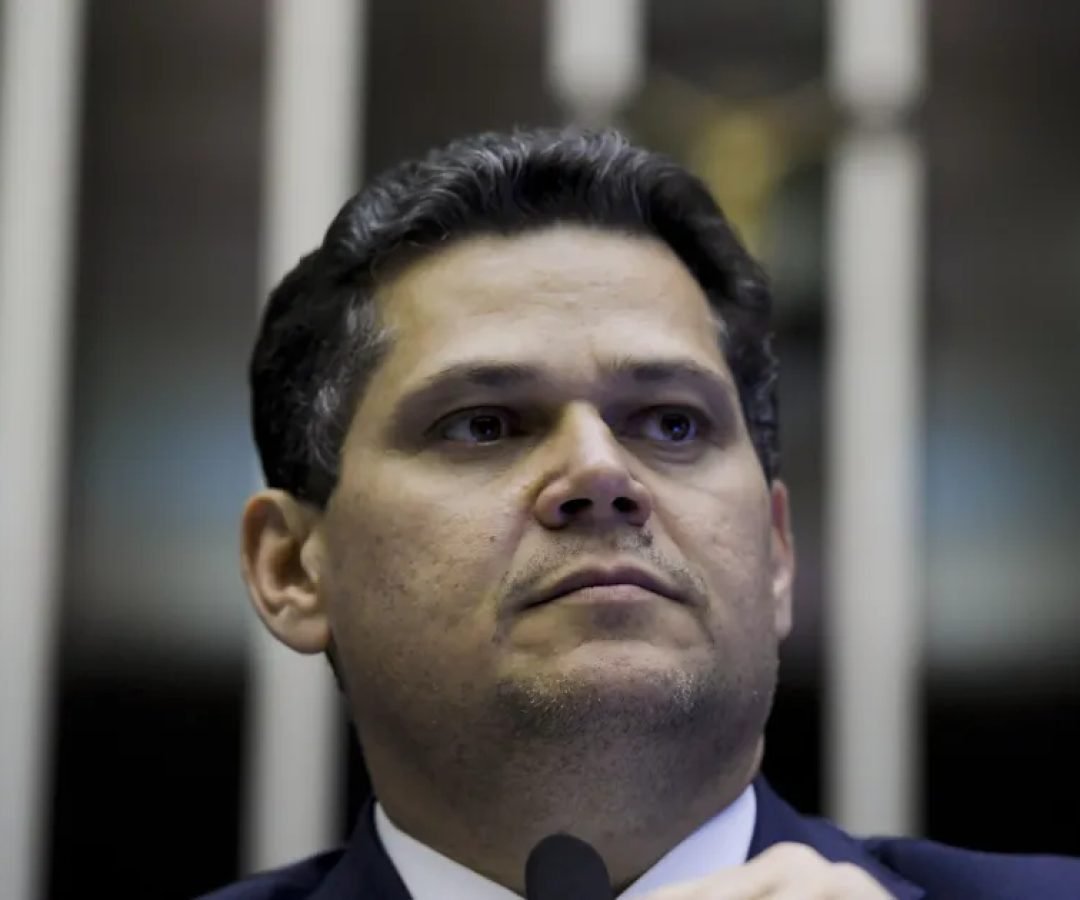 DAVI-ALCOLUMBRE-PLENARIO-03-02-25.jpg
