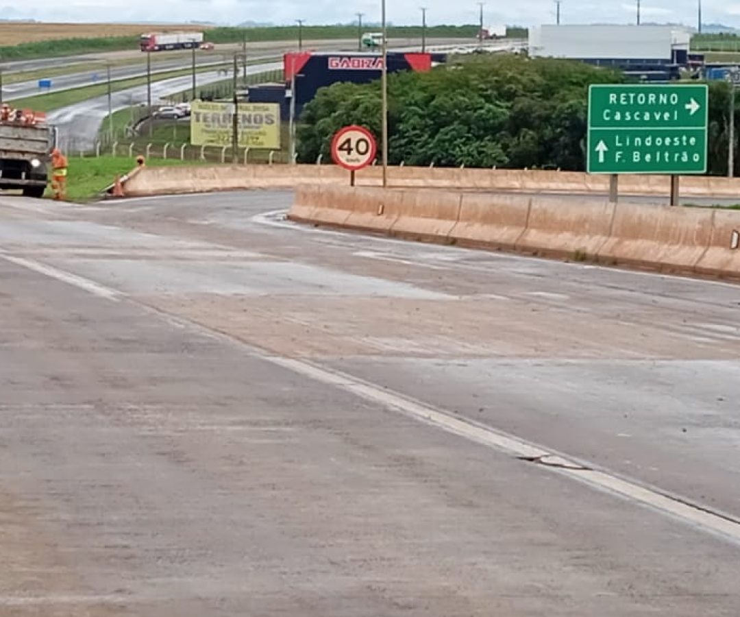 Após recuperação do pavimento, EPR Iguaçu libera tráfego na alça do viaduto que interliga as BRs 163 e 277, em Cascavel