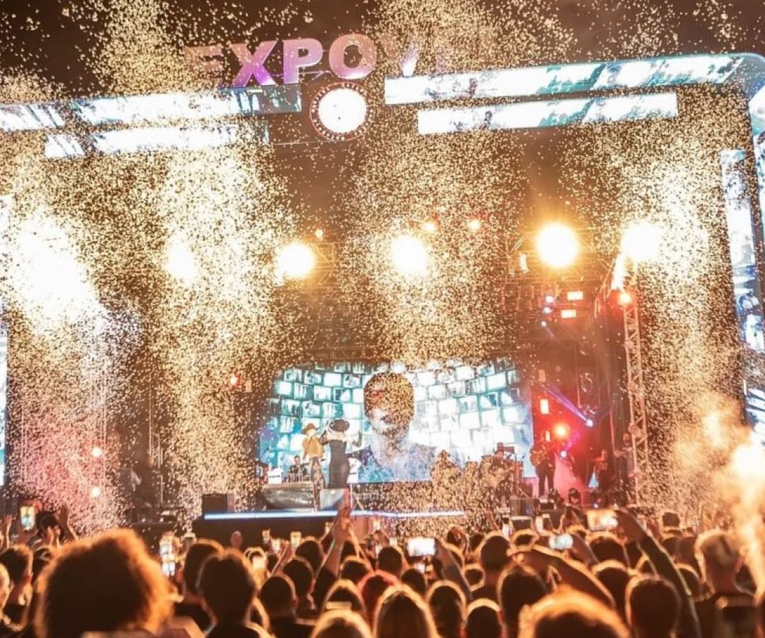 Com apoio da Prefeitura, Expovel 2025 começa nesta quarta com entrada livre e shows gratuitos todos os dias