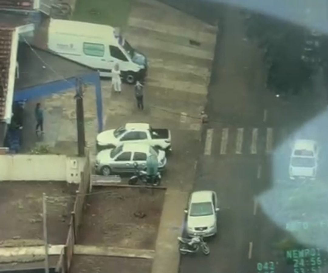 PMPR apreende veículo com 300 pacotes de cigarros contrabandeados em São Pedro do Iguaçu