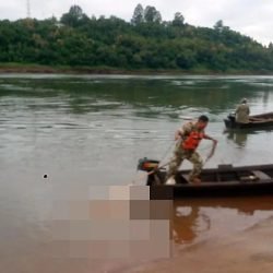 Corpo de mulher é encontrado dentro de saco no Rio Paraná, na fronteira com o Paraguai