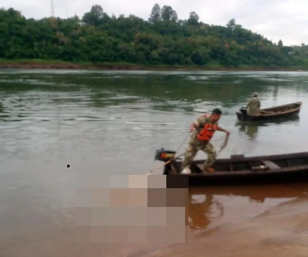 Corpo de mulher é encontrado dentro de saco no Rio Paraná, na fronteira com o Paraguai