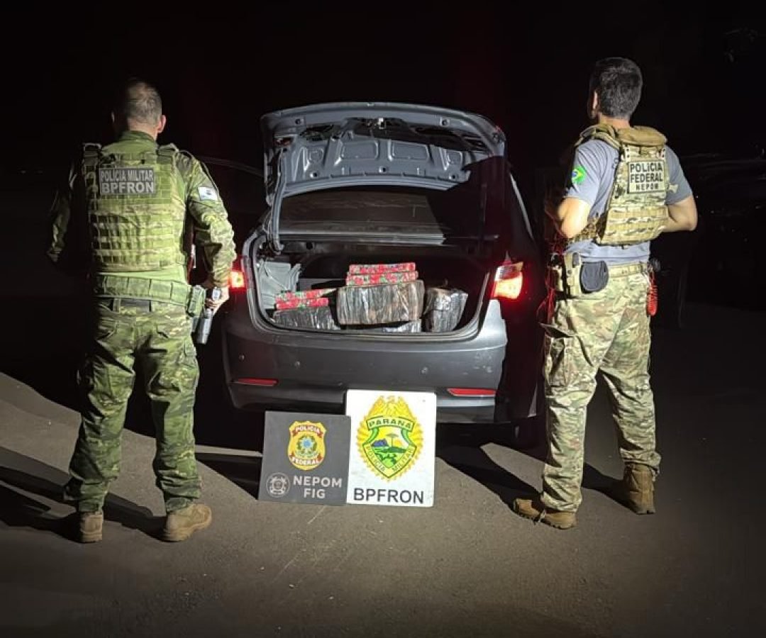 BPFRON e Polícia Federal apreendem veículo com mais de 300 kg de maconha em Foz do Iguaçu