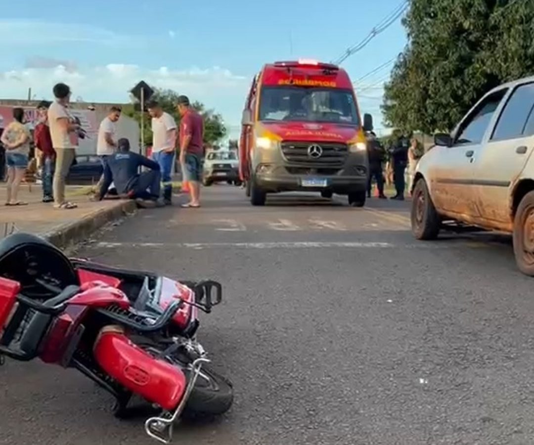 Mãe e filho são atingidos por Fiesta no Santa Cruz