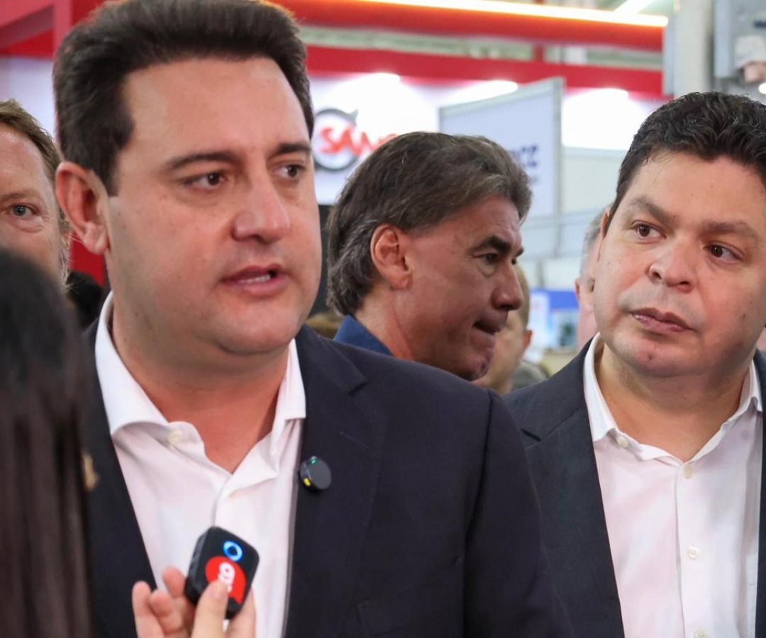 Ratinho Junior e Gugu Bueno destacam força do agro paranaense na abertura da AveSui 2025 em Cascavel