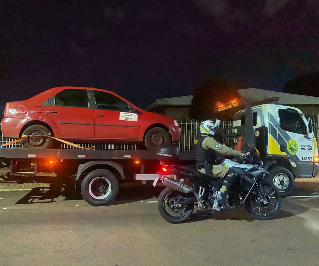 Em fiscalização de trânsito, PM prende homem por embriaguez e apreende drogas