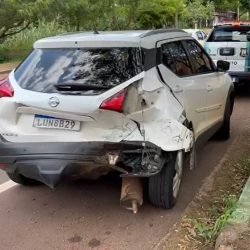 Kicks e Palio colidem na rua Ipanema