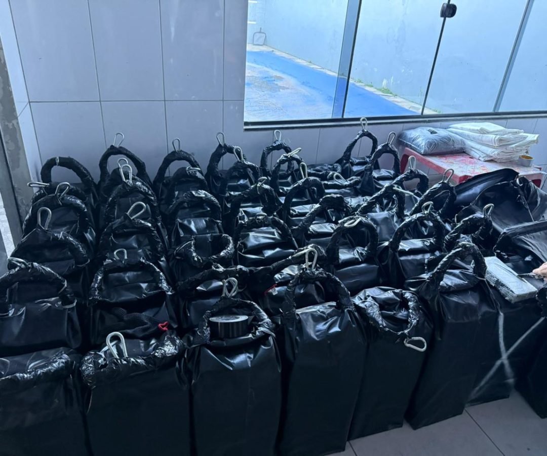 Polícia Civil apreende mais de 1 tonelada de cocaína em Paranaguá