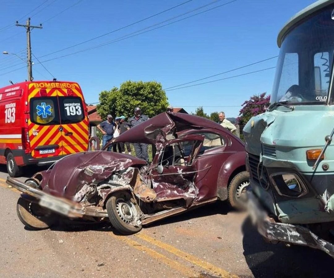 Idoso morre após colisão entre Fusca e caminhão na ERS-448, em Nova Treviso