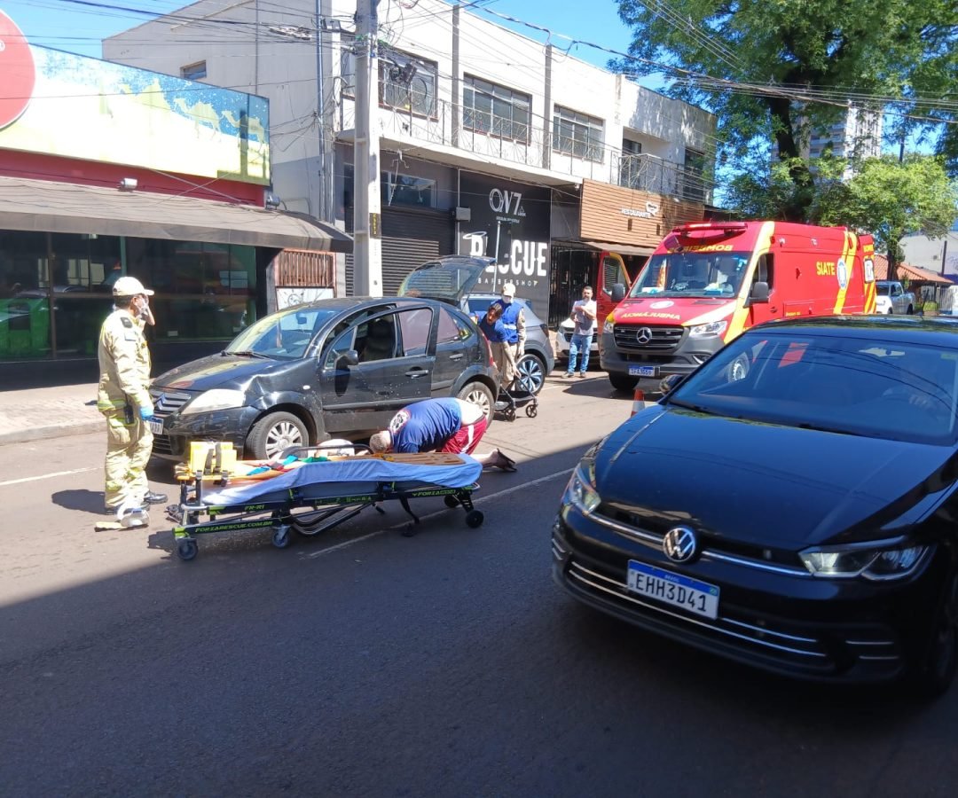 Idosa é atropelada no Centro de Cascavel e fica ferida