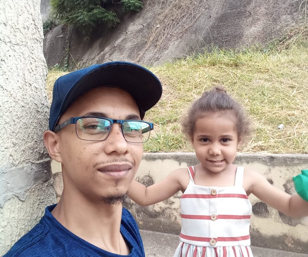 Pai é preso após matar filha de 4 anos e concretar o corpo dentro de casa; Veja onde o corpo foi achado