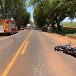 PRF atende colisão grave entre caminhão e motocicleta na BR-369