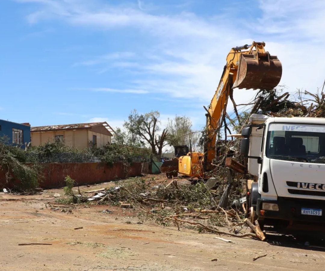 LIMPEZA-TORNADO-PR-e1762722302818.jpg