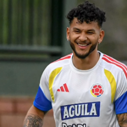 Luis-Suarez-atacante-da-selecao-Colombiana-e1774873302329.png