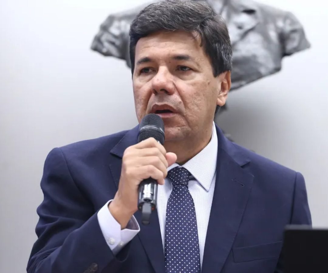 Mendonca-Filho-e1762890523501.jpg