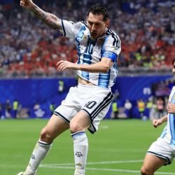 Messi-Celebra-gol-argentina-egito-copa-e1783450013986.jpg