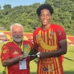 Perea-foi-o-destaque-da-partida.webp.webp