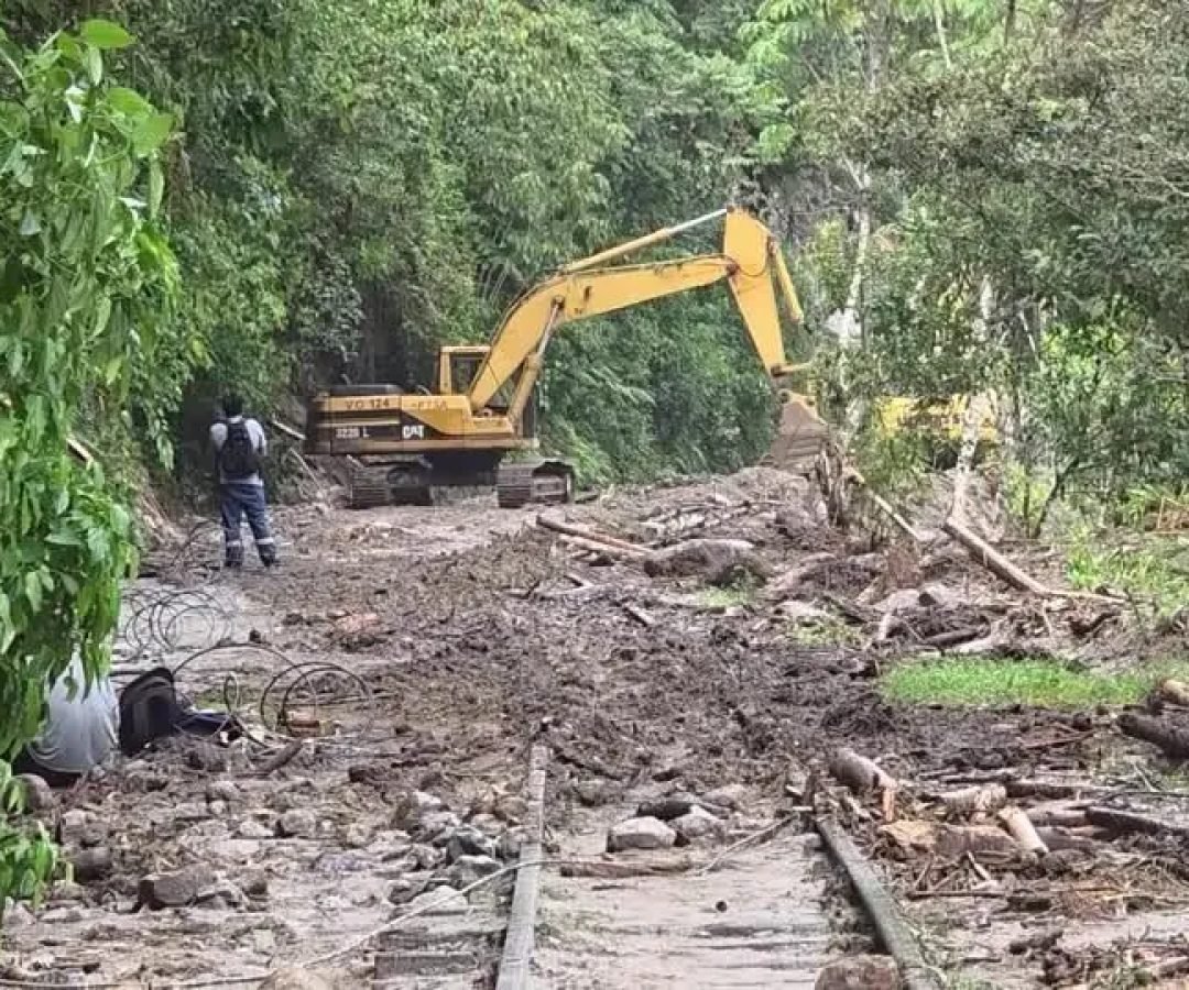 Peru-suspende-trens-para-Machu-Picchu-apos-deslizamentos-na-via.jpg