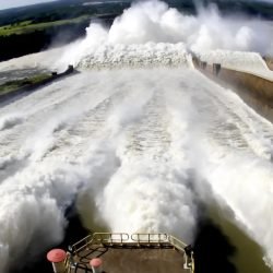 Vertedouro-Itaipu-Foto-Caio-Coronel.jpg