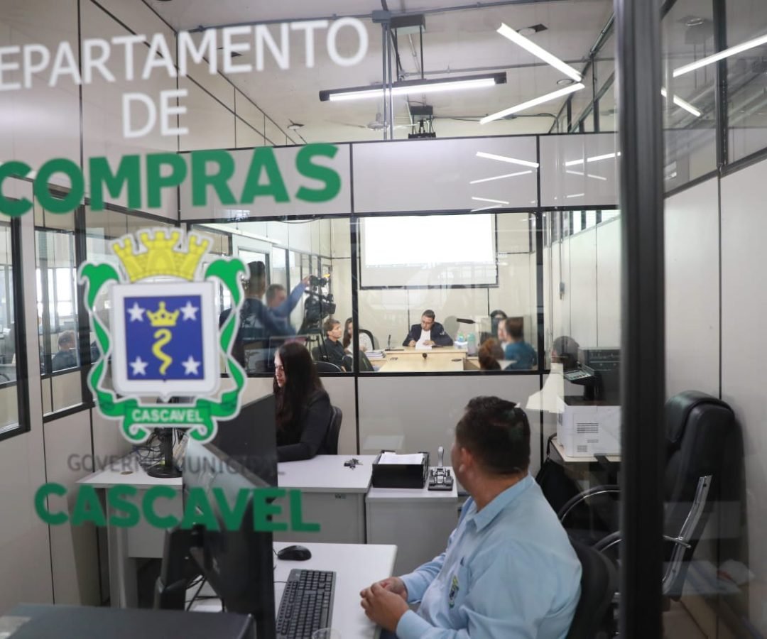 Capacitação ensina empreendedores a participarem de licitações e ampliar oportunidades de negócio