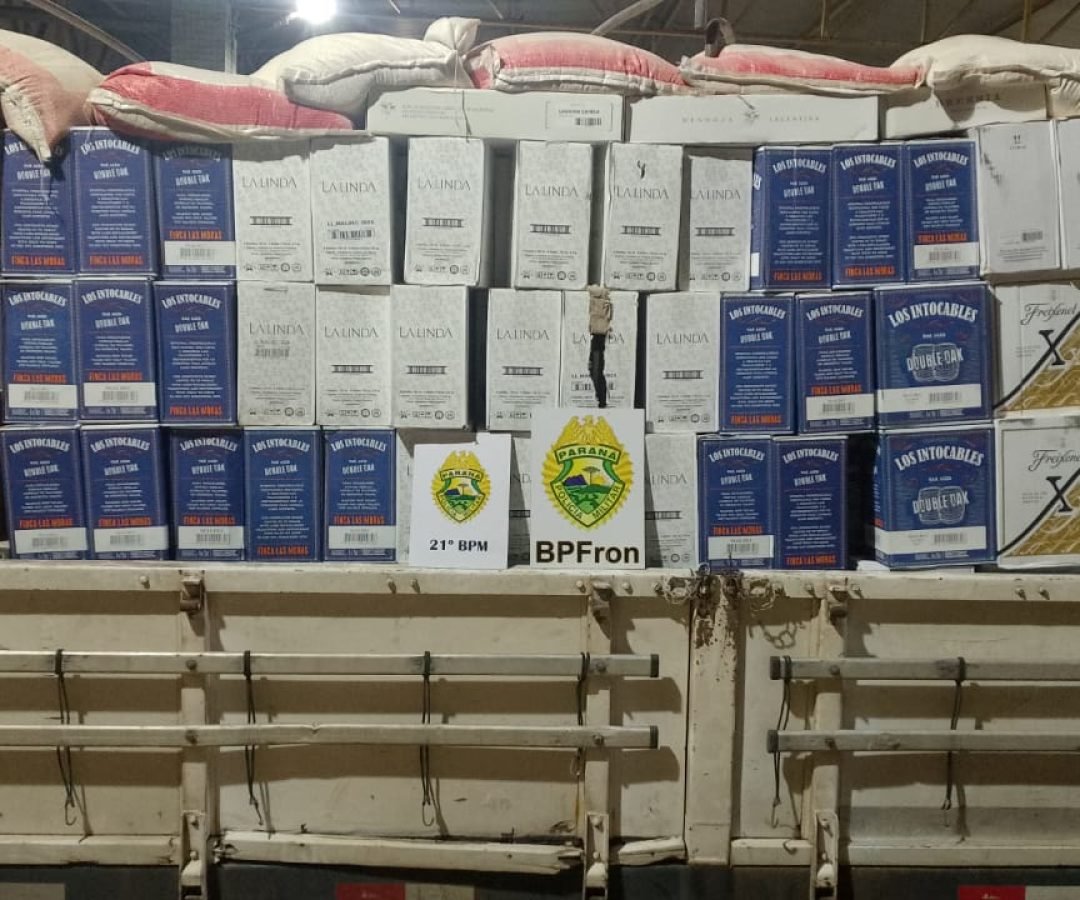 BPFRON apreende carga milionária de vinhos argentinos em Barracão