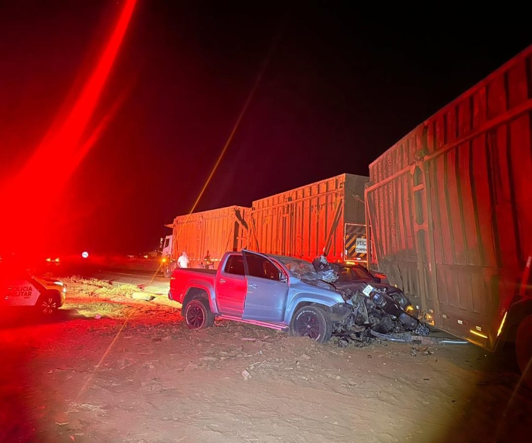 Colisão envolvendo quatro veículos deixa um morto e três feridos na PR-082 em Indianópolis