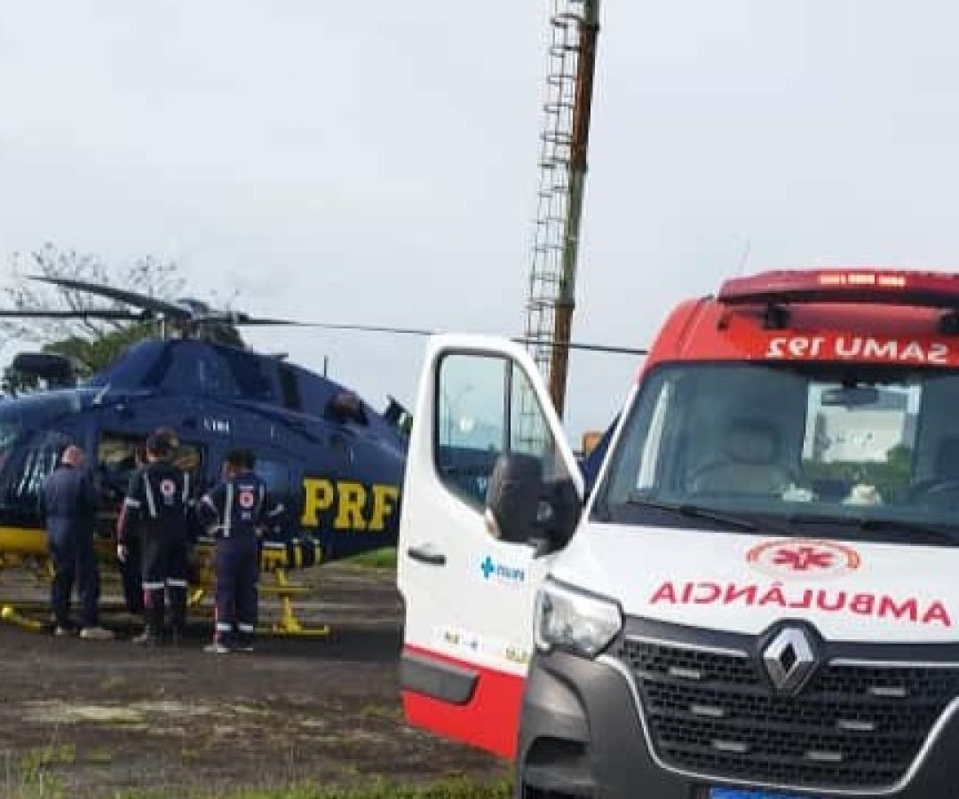Paciente morre após sofrer duas paradas cardiorrespiratórias durante transporte aeromédico da PRF no Paraná