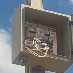 Furto de fiação deixa moradores sem luz na Avenida Piquiri, em Cascavel