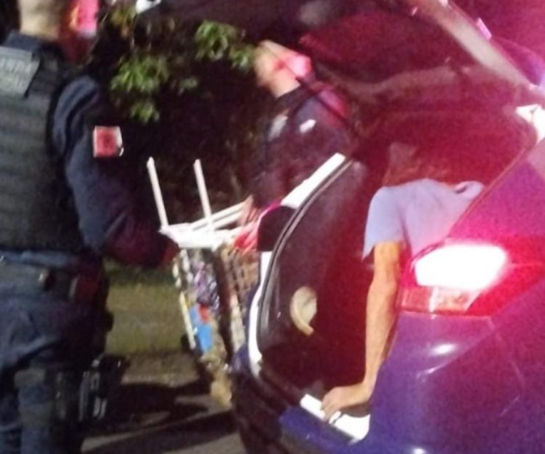 Polícia cumpre mandado de prisão contra homem de 40 anos no bairro Coqueiral, em Cascavel