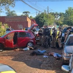Polícia persegue veículo e detém suspeito após tentativa de fuga em Foz do Iguaçu