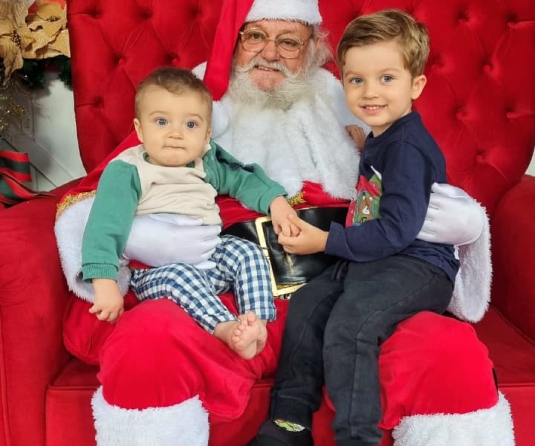 Casinha do Papai Noel está de portas abertas para receber as famílias