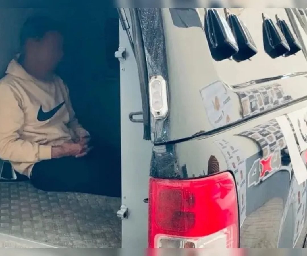 Professor que teria estuprado alunas de 6 e de 9 anos é preso em SC