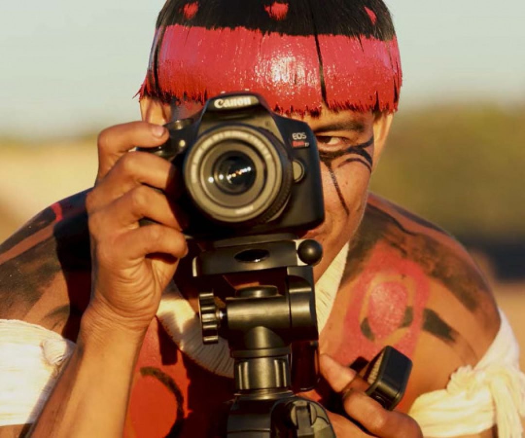 Museu Paranaense encerra Abril Indígena com performance e contação de história