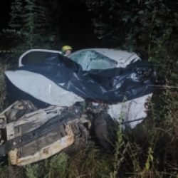 Acidente deixa homem e bebê mortos na SC-350