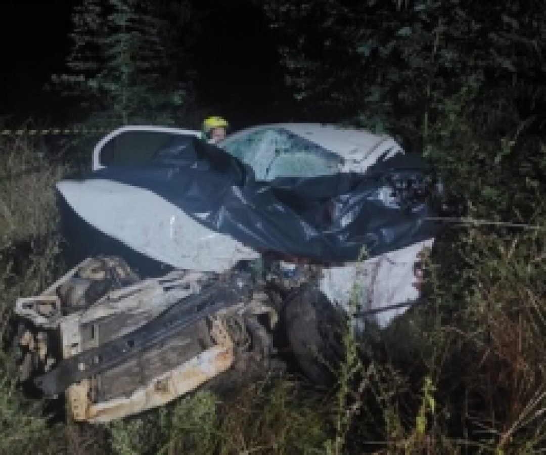 Acidente deixa homem e bebê mortos na SC-350