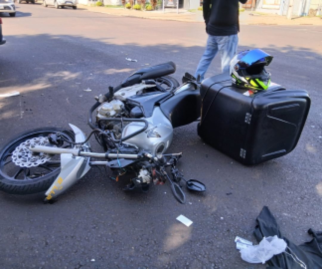 Acidente deixa motociclista inconsciente no Coqueral