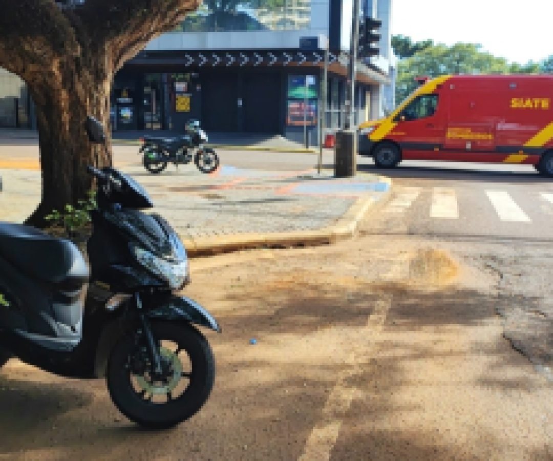 Acidente envolvendo duas motos é registrado no centro