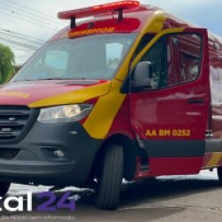 Adolescente de 15 anos fica ferida após acidente com moto elétrica em Cascavel