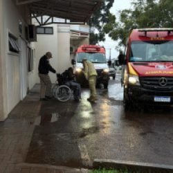 Adolescente é atropelada na Avenida Brasil