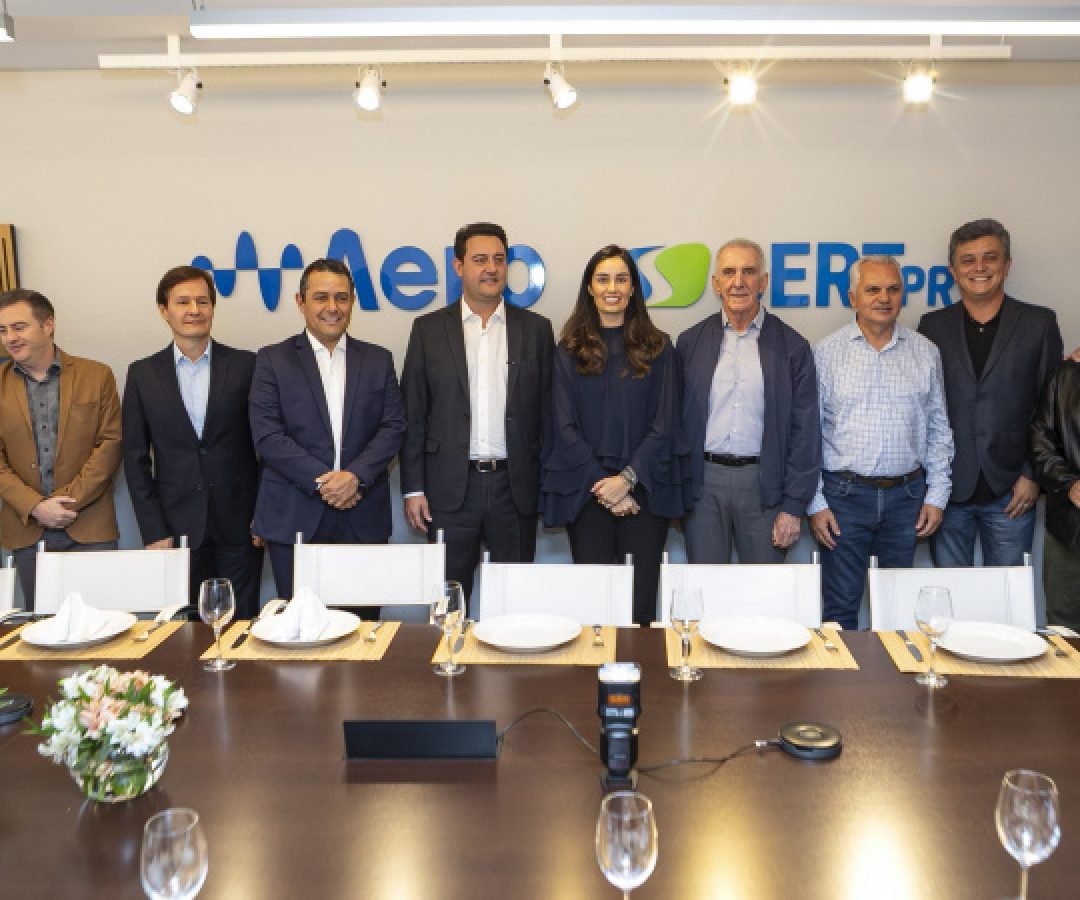 Governador apresenta avanços do Paraná e destaca papel da imprensa a radiodifusores