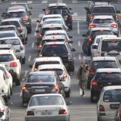 Com IPVA mais barato, número de motoristas que quitaram tributo cresce 12% no Paraná