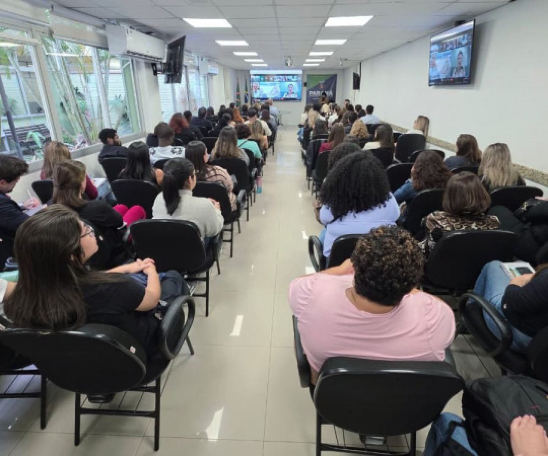Estado abre novas frentes de qualificação em saúde para profissionais e a comunidade