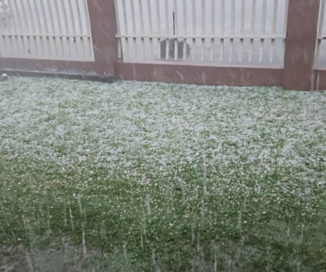 Após granizo em Cascavel, meteorologista alerta para continuidade das tempestades no Paraná