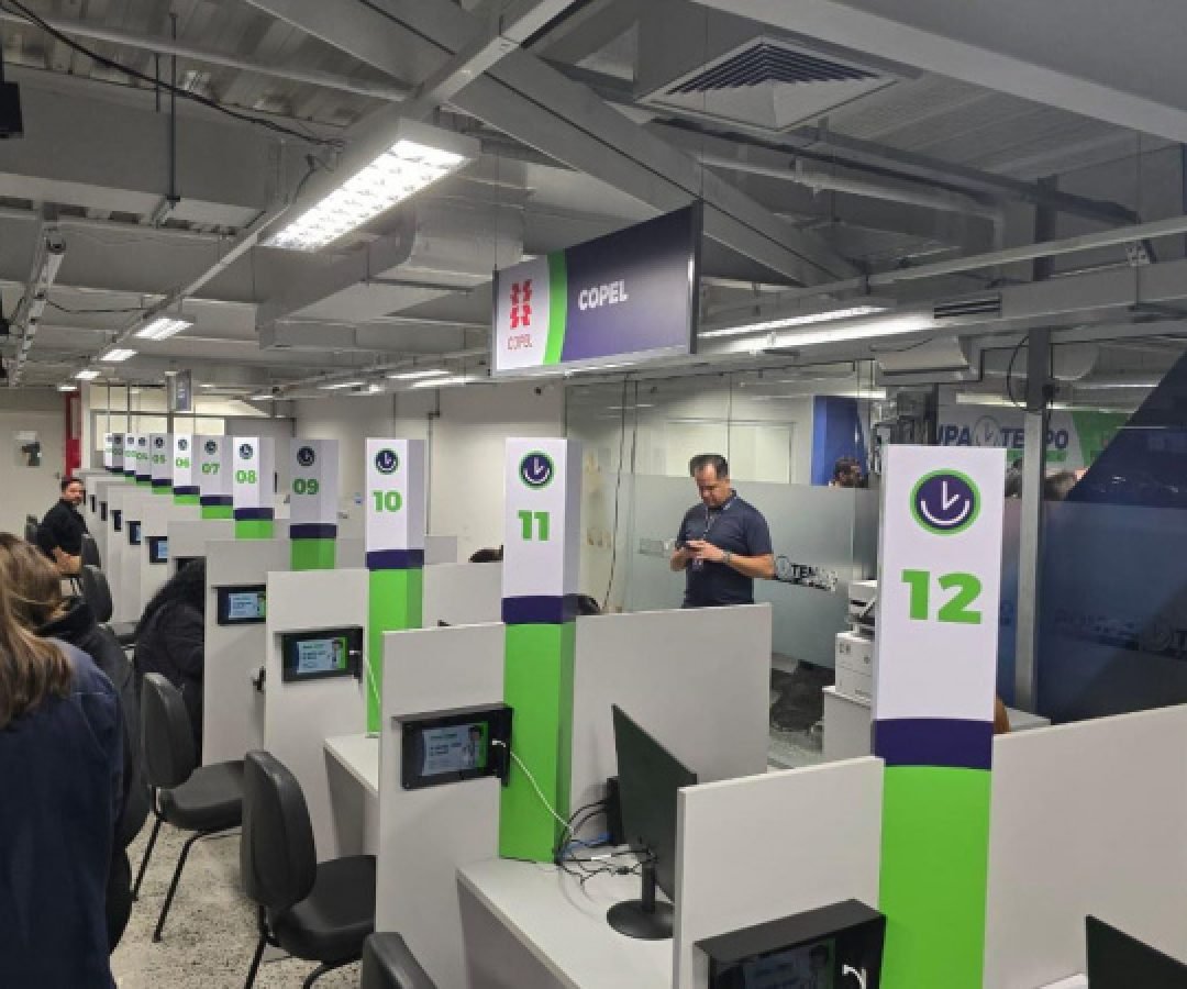 Cohapar oferta serviços e atendimento a quem tem financiamento no Poupatempo