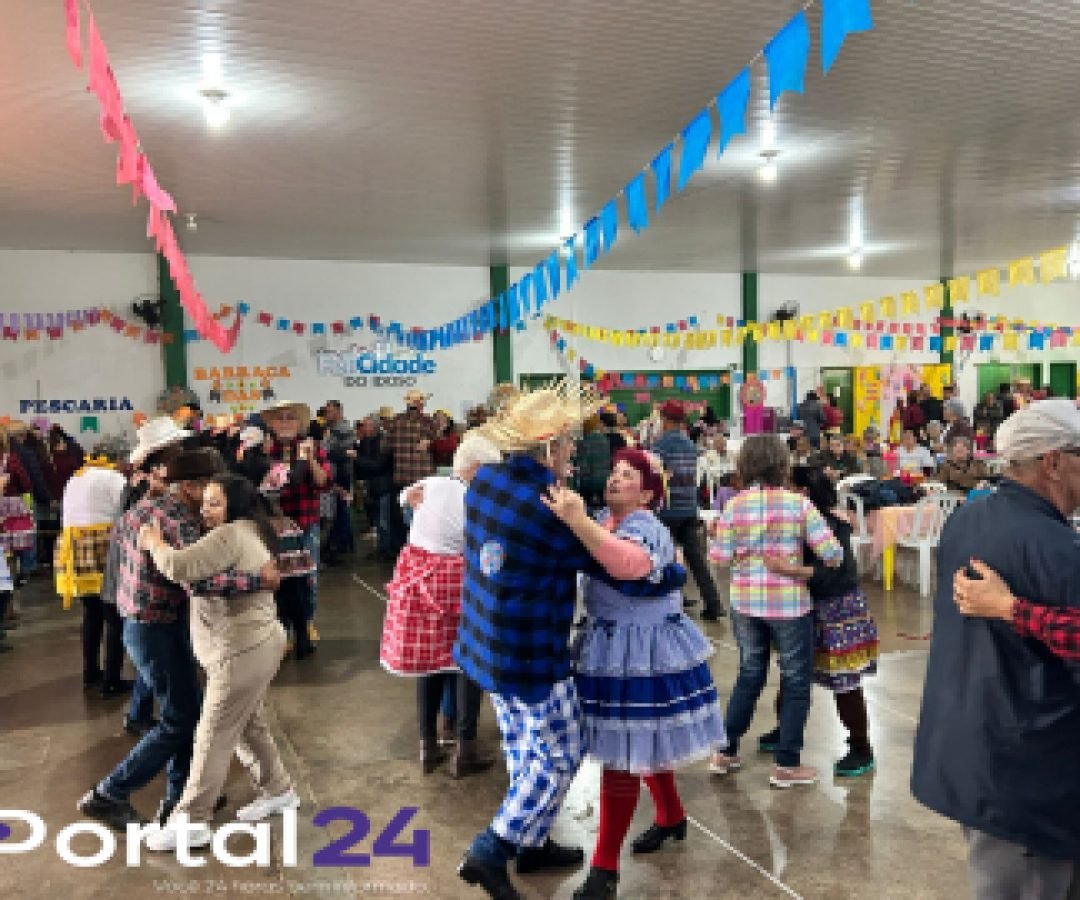 Arraiá da melhor idade reúne mais de 300 idosos em Cascavel