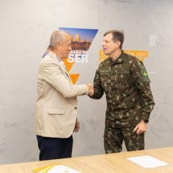 Copel e Exército firmam parceria para economizar energia elétrica em 25 organizações militares